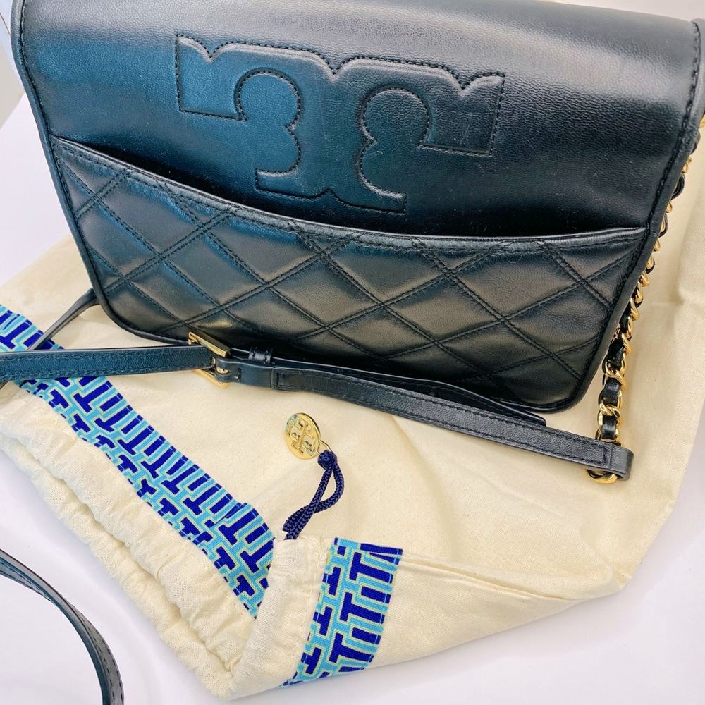 TORY BURCH Savannah Crossbody/Shoulder Bag Quilted Lambskin Leather Black Gold